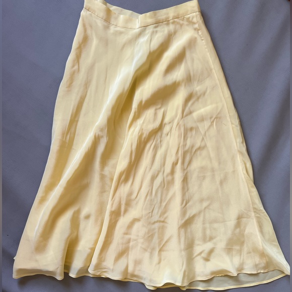 The Quanti Silk Lemon Yellow Midi Skirt - Picture 3 of 3
